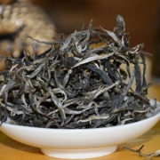 2015年坝糯古茶山大树茶 100克/盒