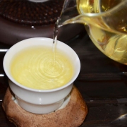 2015年坝糯古茶山大树茶 100克/盒