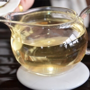 2016年千家寨古树春茶357克饼茶